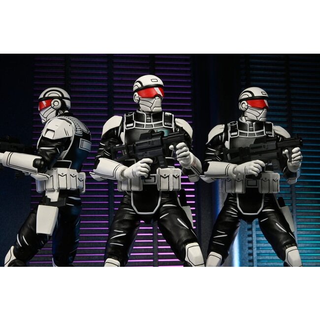 Teenage Mutant Ninja Turtles (The Last Ronin) Action Figure Synja Commando with Mousers 18 cm