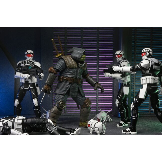 Teenage Mutant Ninja Turtles (The Last Ronin) Action Figure Synja Commando with Mousers 18 cm