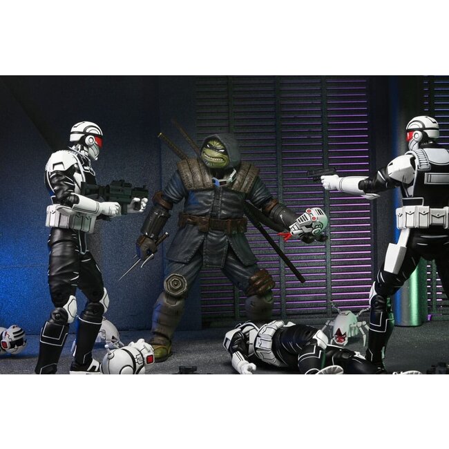 Teenage Mutant Ninja Turtles (The Last Ronin) Action Figure Synja Commando with Mousers 18 cm