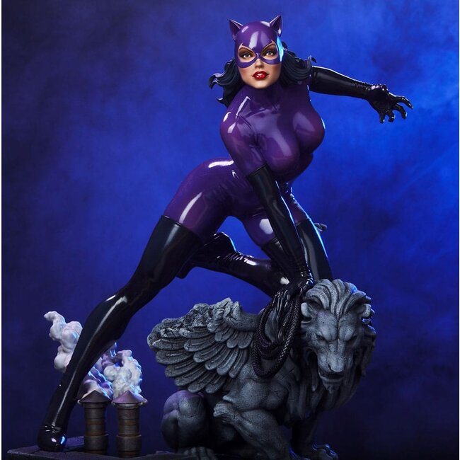 DC Comics Maquette 1/4 Catwoman (Lila Edition) 47 cm