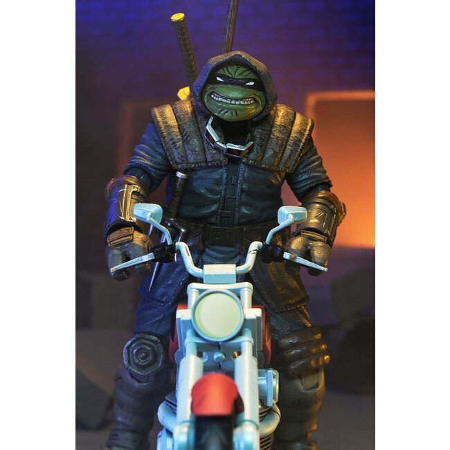 Teenage Mutant Ninja Turtles (The Last Ronin The Lost Years) Action Figure Casey Marie with Last Ronin Motorcycle 18 cm