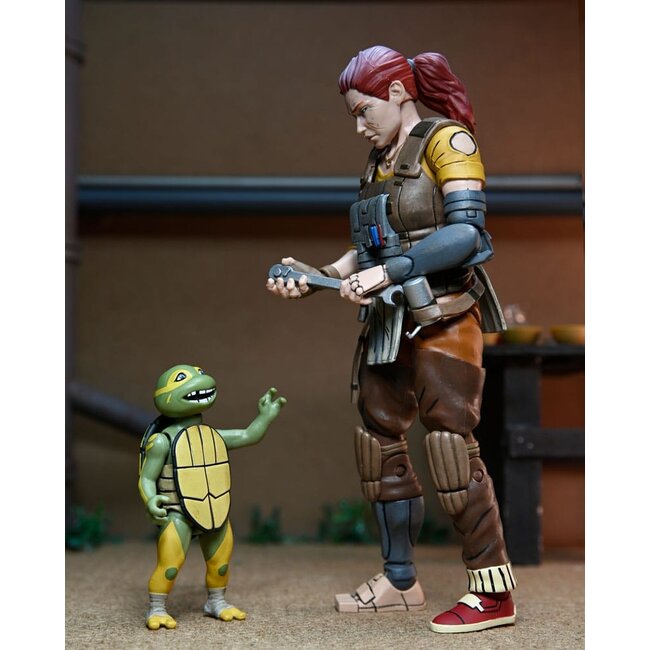 Teenage Mutant Ninja Turtles (The Last Ronin The Lost Years) Action Figure Grammy April with Baby Yi & Moja 18 cm