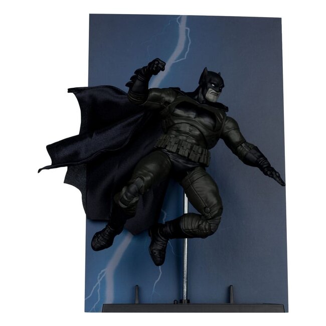 DC Multiverse McFarlane Cover Recreations Actionfigur Batman (Batman: The Dark Knight Returns #1) (Gold Label) 18 cm