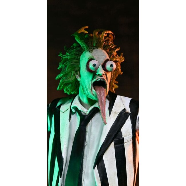 Beetlejuice Beetlejuice Action Figure 7 Scale Ultimate Striped Suit Beetlejuice 18 cm