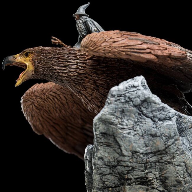 Herr der Ringe Statue Gandalf auf Gwaihir 15 cm