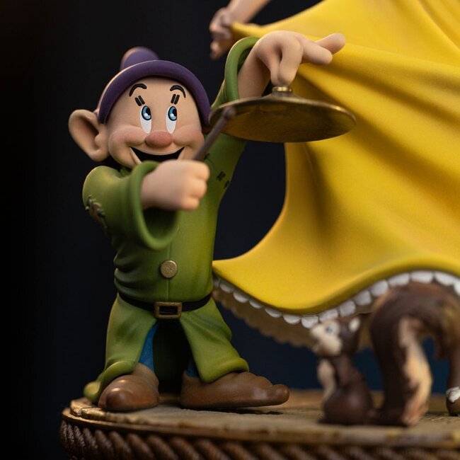Snow White and the Seven Dwarves Art Scale Statue 1/10 Snow White and Dopey 21 cm