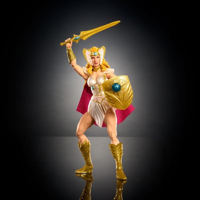 Masters of the Universe Core New Etheria Action Figure She-Ra 18 cm