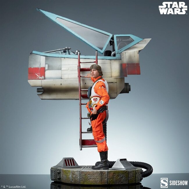 Star Wars Premium Format Statue Luke Skywalker & X-Wing: Red Five, Standing By 76 cm