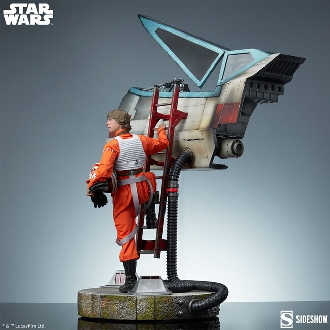 Star Wars Premium Format Statue Luke Skywalker & X-Wing: Red Five, Standing By 76 cm