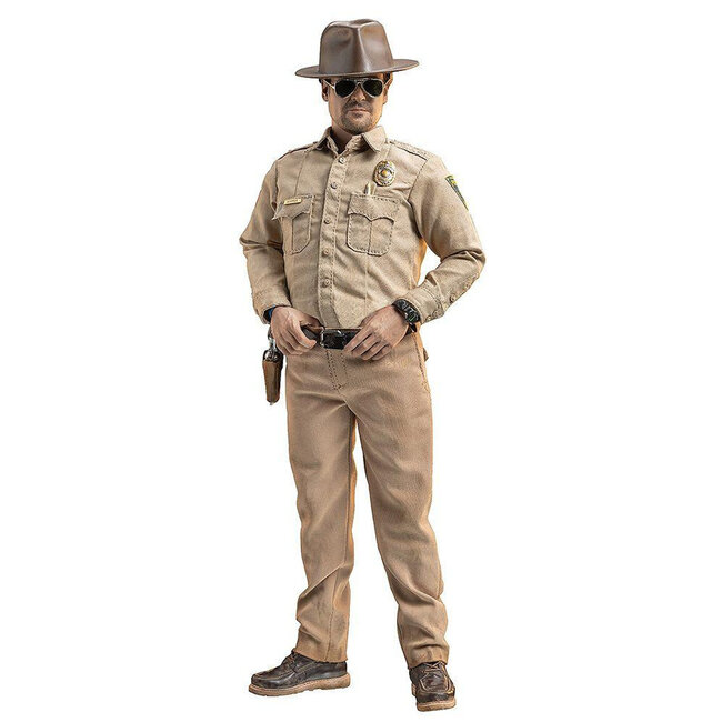 Stranger Things Action Figure 1/6 Jim Hopper (Season 1) 32 cm