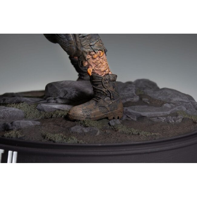 The Last of Us Part II PVC-beeld Gepantserde Clicker 22 cm