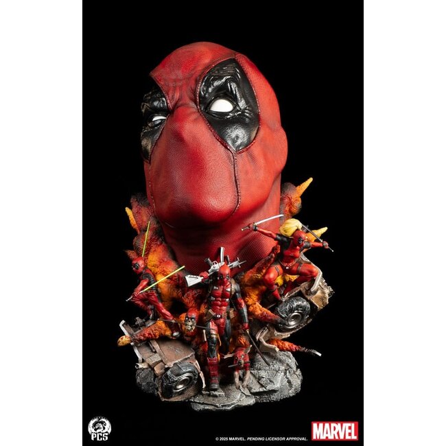 Marvel Fine Art Bust Deadpool 42 cm