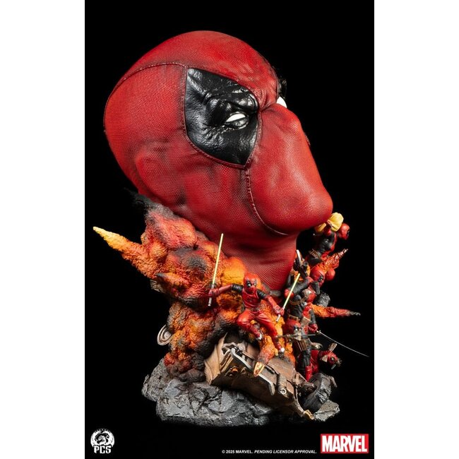 Marvel Fine Art Bust Deadpool 42 cm