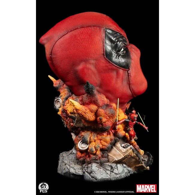 Marvel Fine Art Bust Deadpool 42 cm