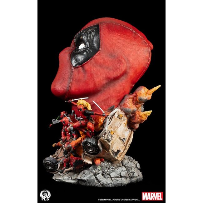Marvel Fine Art Bust Deadpool 42 cm