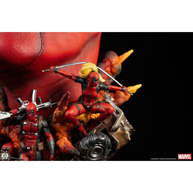 Marvel Fine Art Bust Deadpool 42 cm