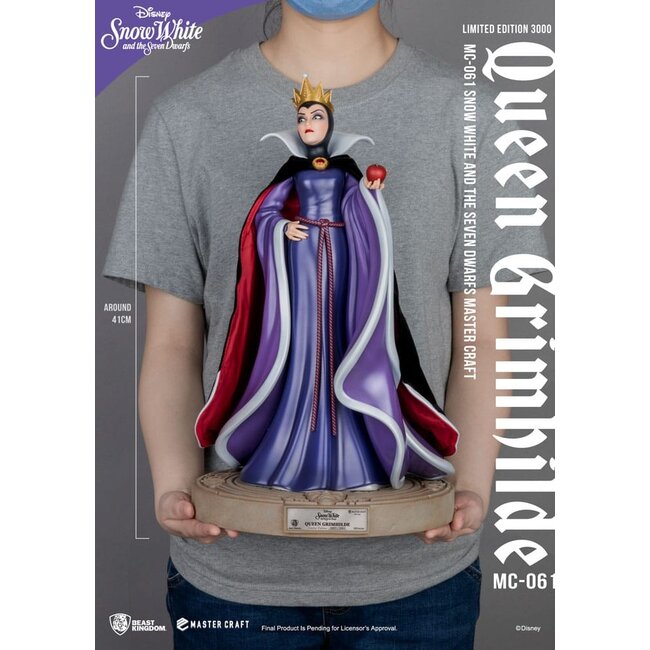 Disney Snow White and the Seven Dwarfs Master Craft Statue Queen Grimhilde 41 cm