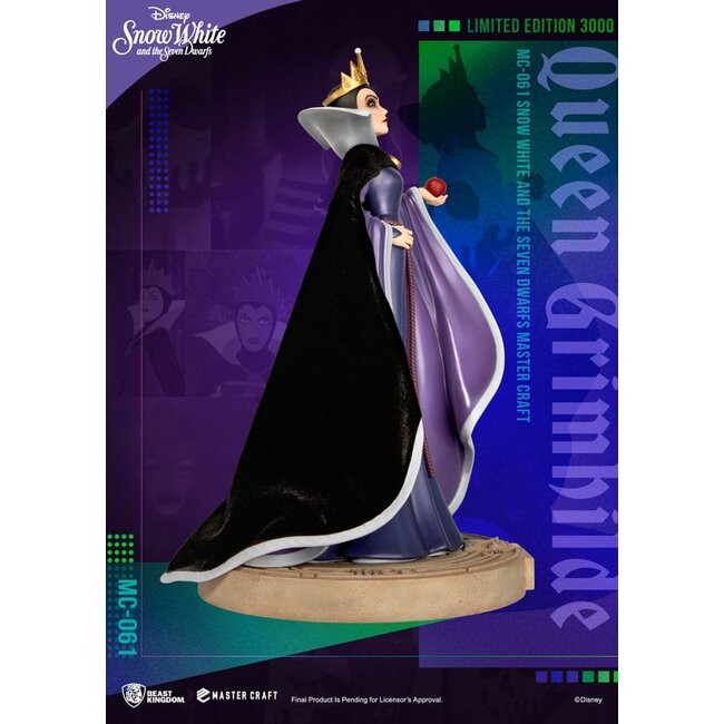 Disney Snow White and the Seven Dwarfs Master Craft Statue Queen Grimhilde 41 cm