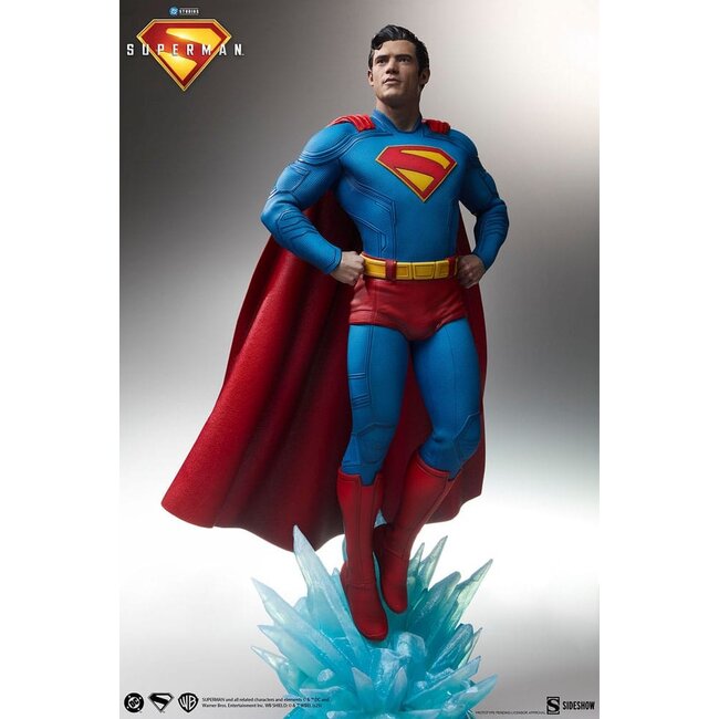 Superman (2025) Premium Format Statues Superman 61 cm & Krypto 23 cm Bundle (2)