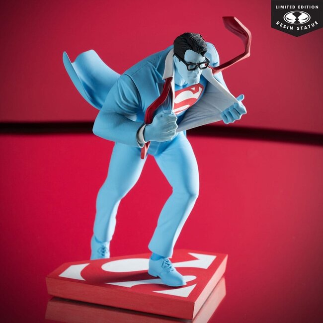 DC Direct Statue 1/10 Superman Rot und Blau: Superman von Clayton Henry Limited Edition 16 cm