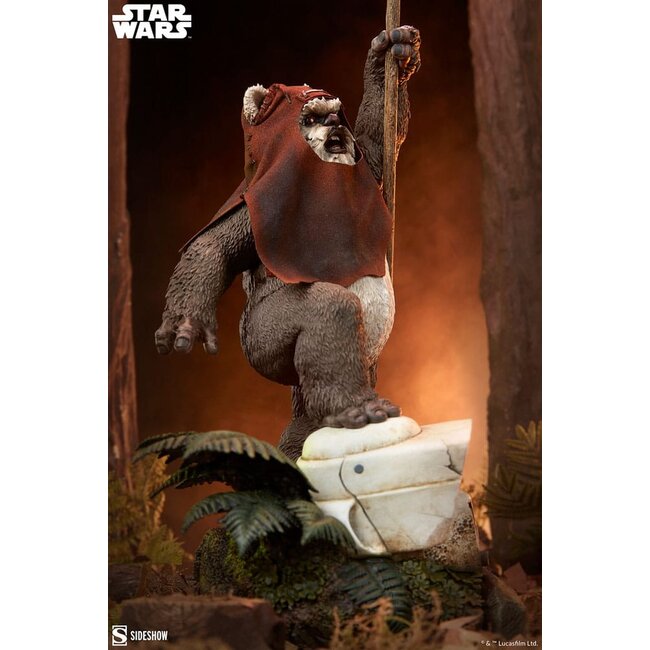 Star Wars: Episode VI - Die Rückkehr der Jedi-Ritter Premium Format Statue Wicket 46 cm
