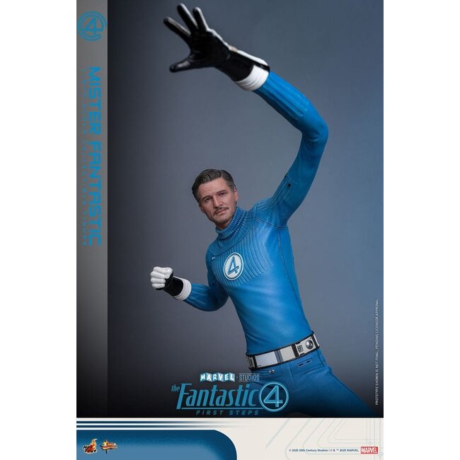 The Fantastic Four: First Steps Movie Masterpiece Action Figure 1/6 Mister Fantastic 30 cm