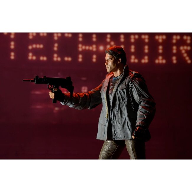 Terminator Action Figure Ultimate T-800 (Tech Noir) 18 cm