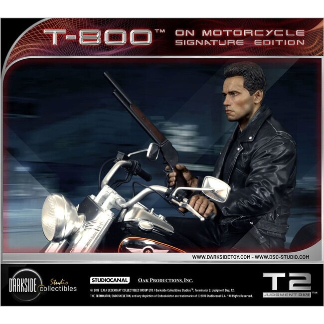 Terminator 2 Statue T-800 On Motorcycle Limited Signature Edition 70 cm
