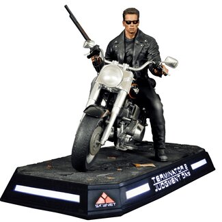 Darkside Collectibles Studio Terminator 2 Statue T-800 On Motorcycle Limited Signature Edition 70 cm