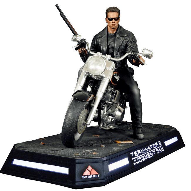 Darkside Collectibles Studio Terminator 2 Statue T-800 On Motorcycle Limited Signature Edition 70 cm