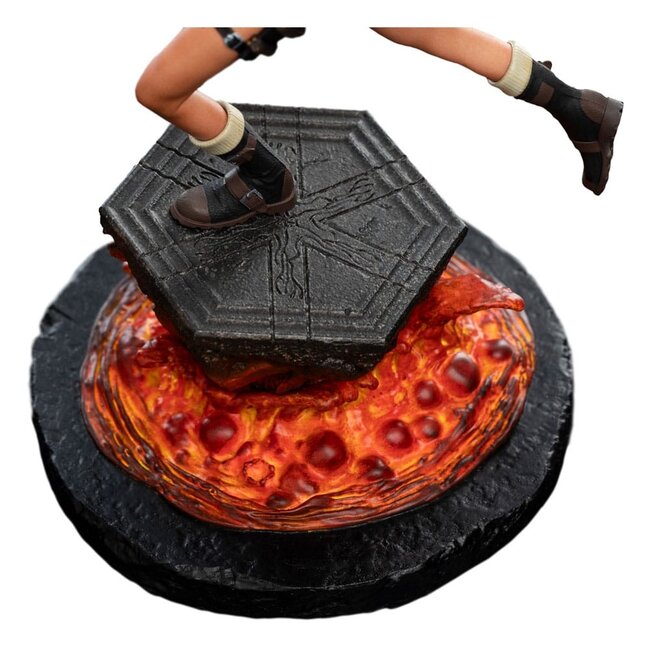 Tomb Raider Ministatue Lara Croft: Das Heiligtum der Flammen 18 cm