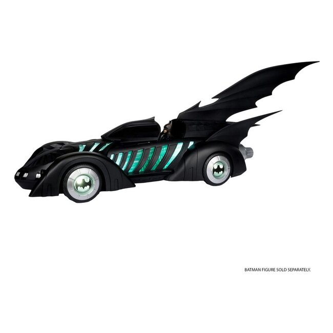 Batman Forever DC Multiverse Actionfigur mit Fahrzeug Alfred Pennyworth & Batmobil (Gold Label) 79 cm