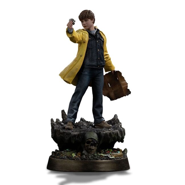 Iron Studios The Goonies Art Scale Statue 1/10 Mikey Walsh (40th anniversary) 21 cm