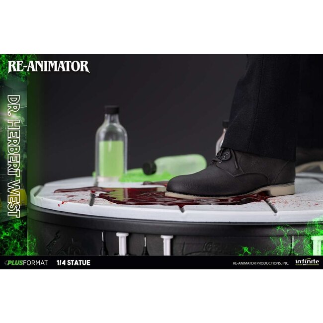 Re-Animator Dr. Herbert West 1/4 Plus Format Statue