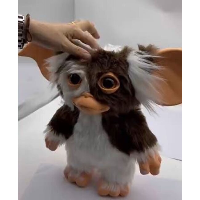 Gremlins Life-Size Plush Figure with Sound Gizmo 25 cm