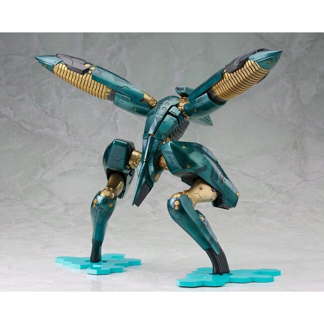 Metal Gear Solid 4 Plastic Model Kit 1/100 Metal Gear Ray 21 cm