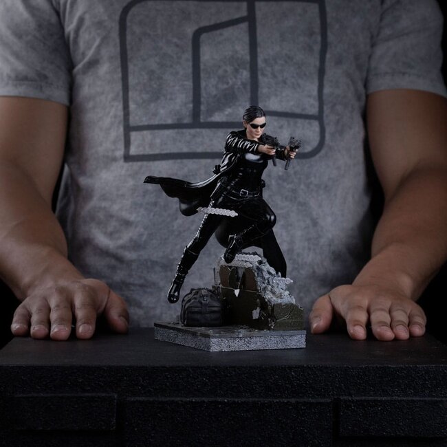 Die Matrix Art Scale Statue 1/10 Trinity 22 cm