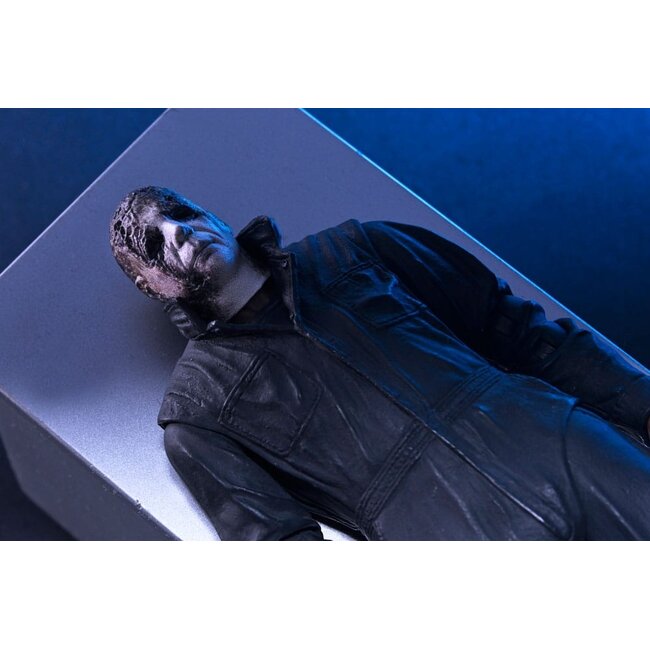 Halloween Resurrection Action Figure Ultimate Michael Myers 18 cm