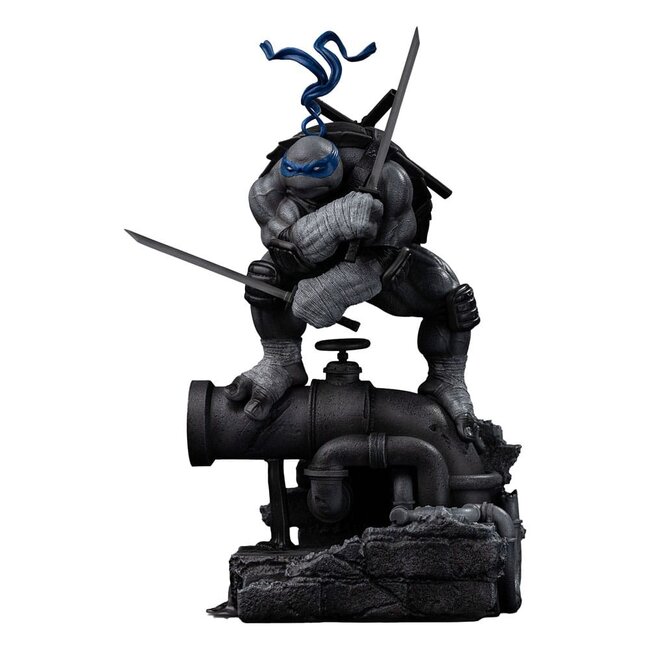 Teenage Mutant Ninja Turtles Art Scale Statue 1/10 Leonardo Black and White Variant 26 cm Exclusive