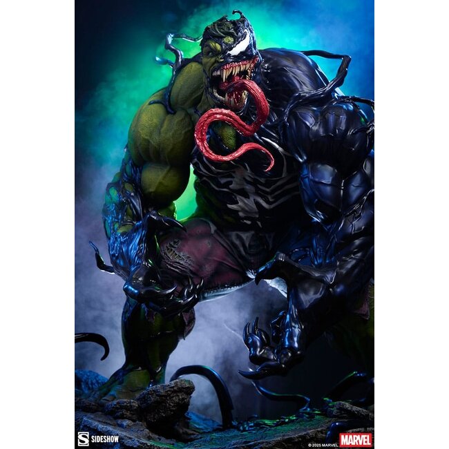 Marvel Premium Format Statue Venomized Hulk 63 cm