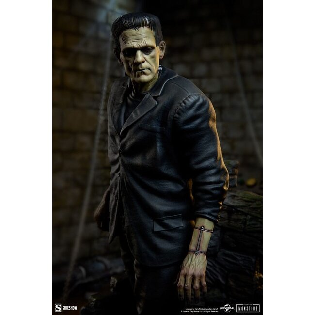 Frankenstein Premium Format Statue Frankenstein 57 cm
