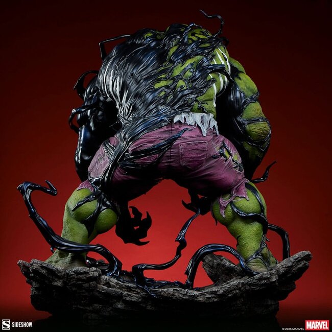 Marvel Premium Format Statue Venomized Hulk 63 cm