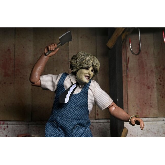 Texas Chainsaw Massacre – Bekleidete Actionfigur Leatherface mit alter Damenmaske, 20 cm