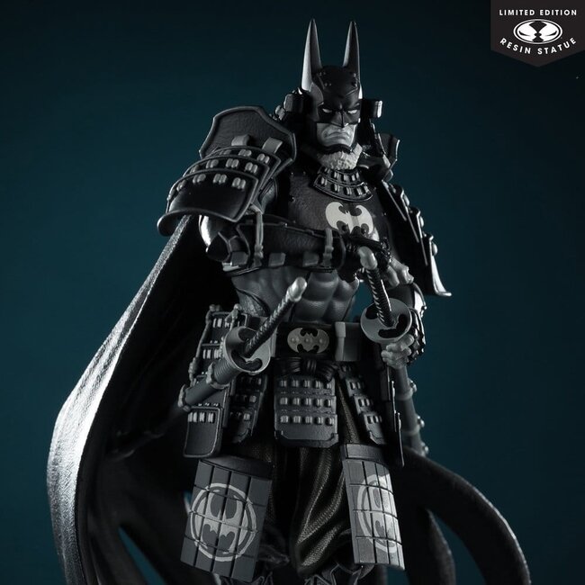 DC Direct Batman Schwarz-Weiß-Statue 1/10 Batman Ninja 20 cm