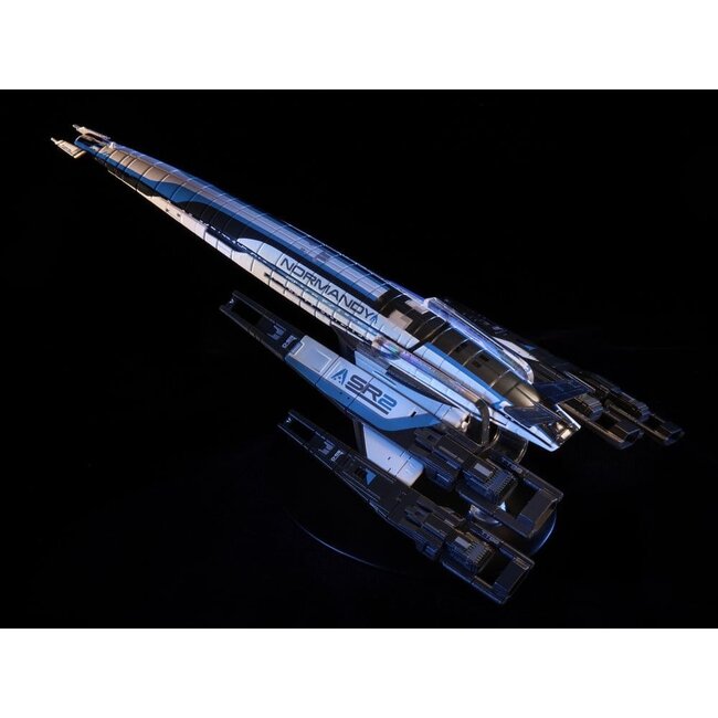 Mass Effect Die-Cast Normandy SR-2 22 cm