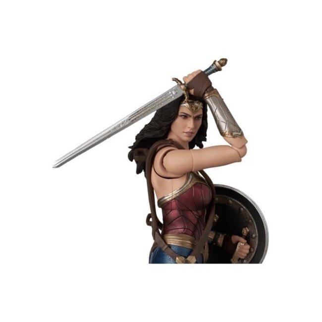Wonder Woman MAFEX Actionfigur Wonder Woman Justice League Ver. 15 cm