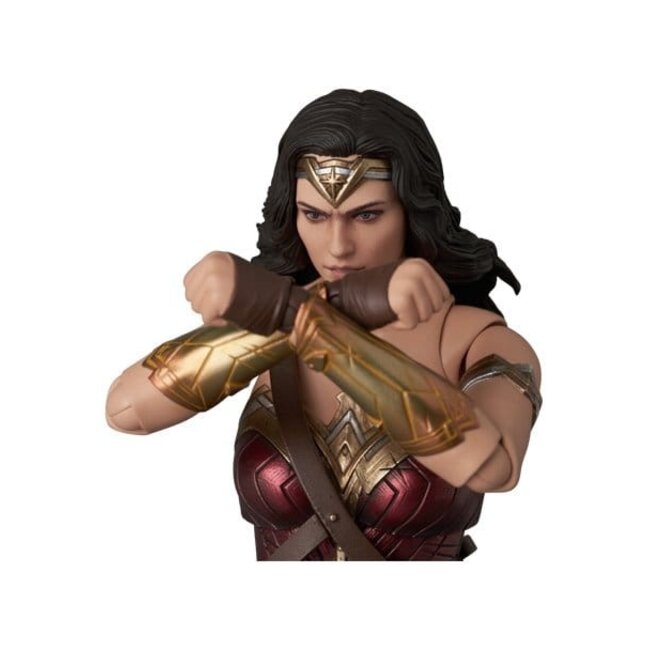 Wonder Woman MAFEX Action Figure Wonder Woman Justice League Ver. 15 cm
