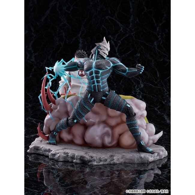 Kaiju No.8 SHIBUYA SCRAMBLE FIGURE PVC Statue 1/7 Kaiju No.8 & Kafka Hibino 29 cm