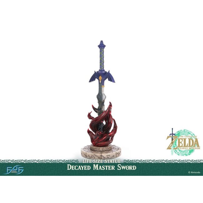 The Legend of Zelda: Tears of the Kingdom Life Size Statue 1/1 Decayed Master Sword 28 cm