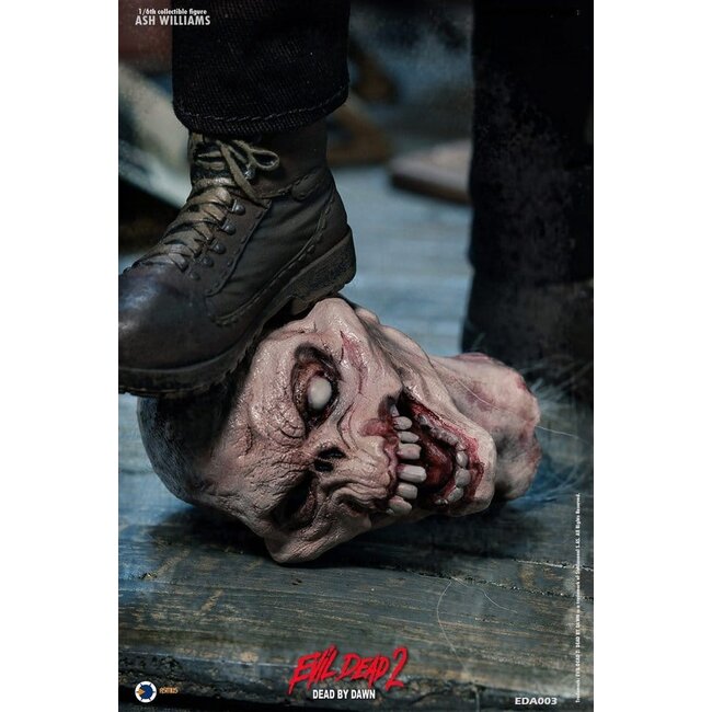 The Evil Dead II Action Figure 1/6 Ash Williams 31 cm